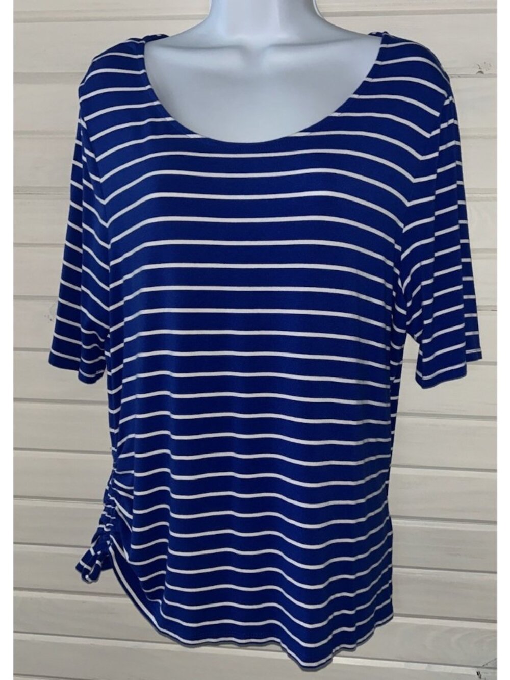 Chicos Sz 2 (LARGE) Blue Striped Side-Ruched Knit Top Tunic Elbow Sleeves EUC